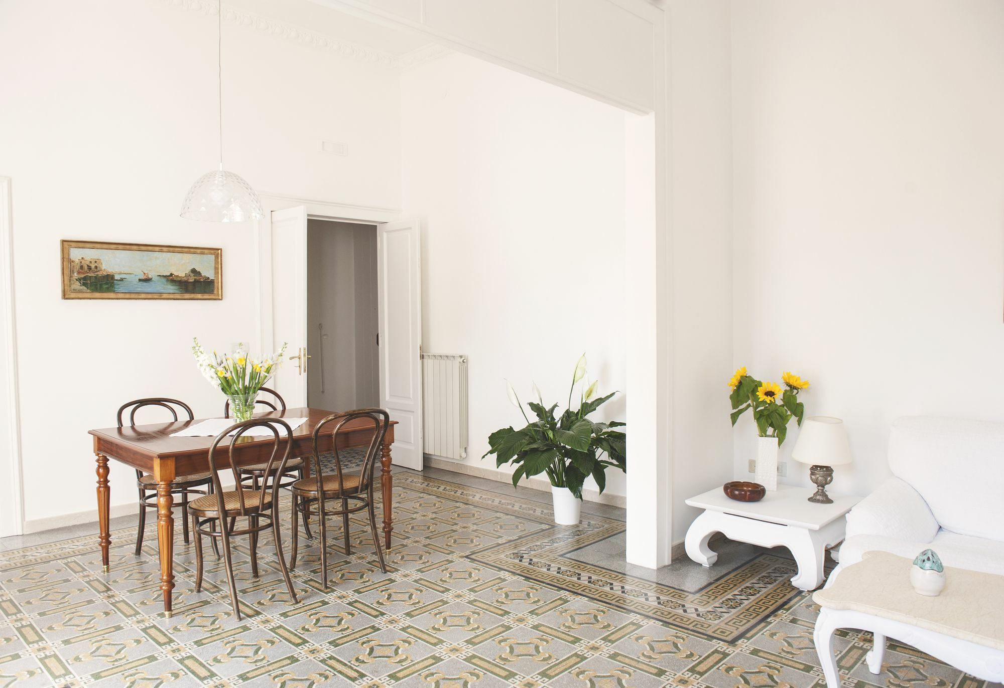 Nei Paraggi Salernes Extérieur photo