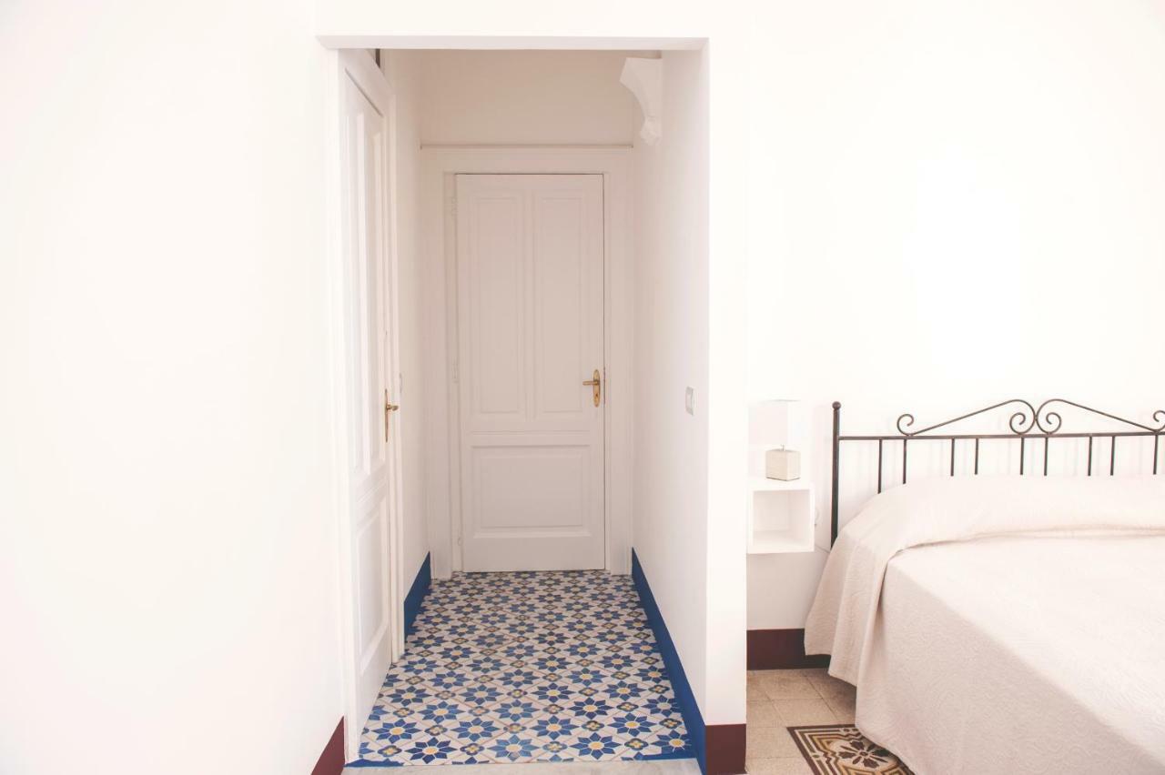 Nei Paraggi Salernes Extérieur photo